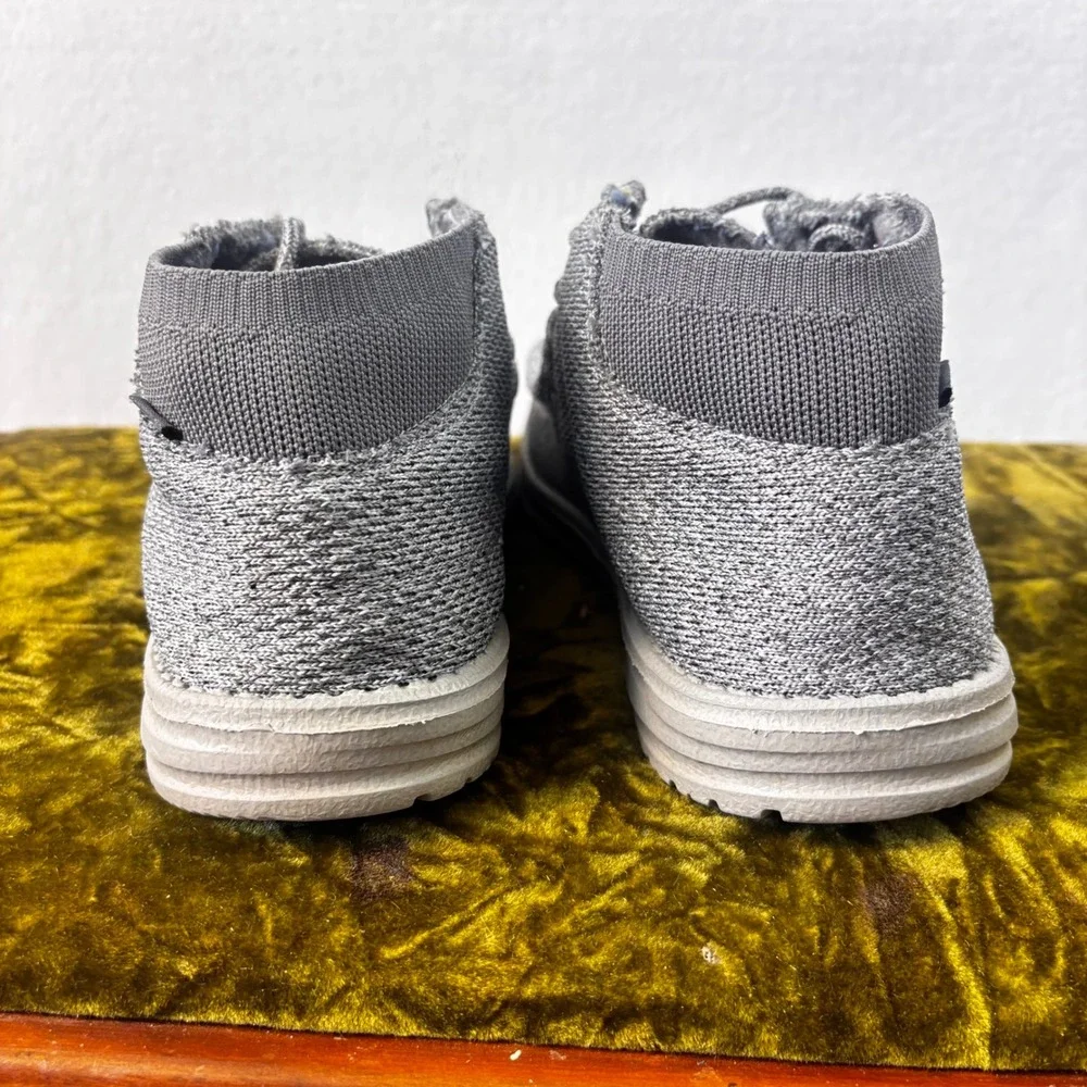 Hey Dude Wayne High Top Grey Knit Chukka Boots Toe Shoes Size 8 SKU 112143000